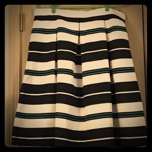NY&Co Maddie Skirt with pockets